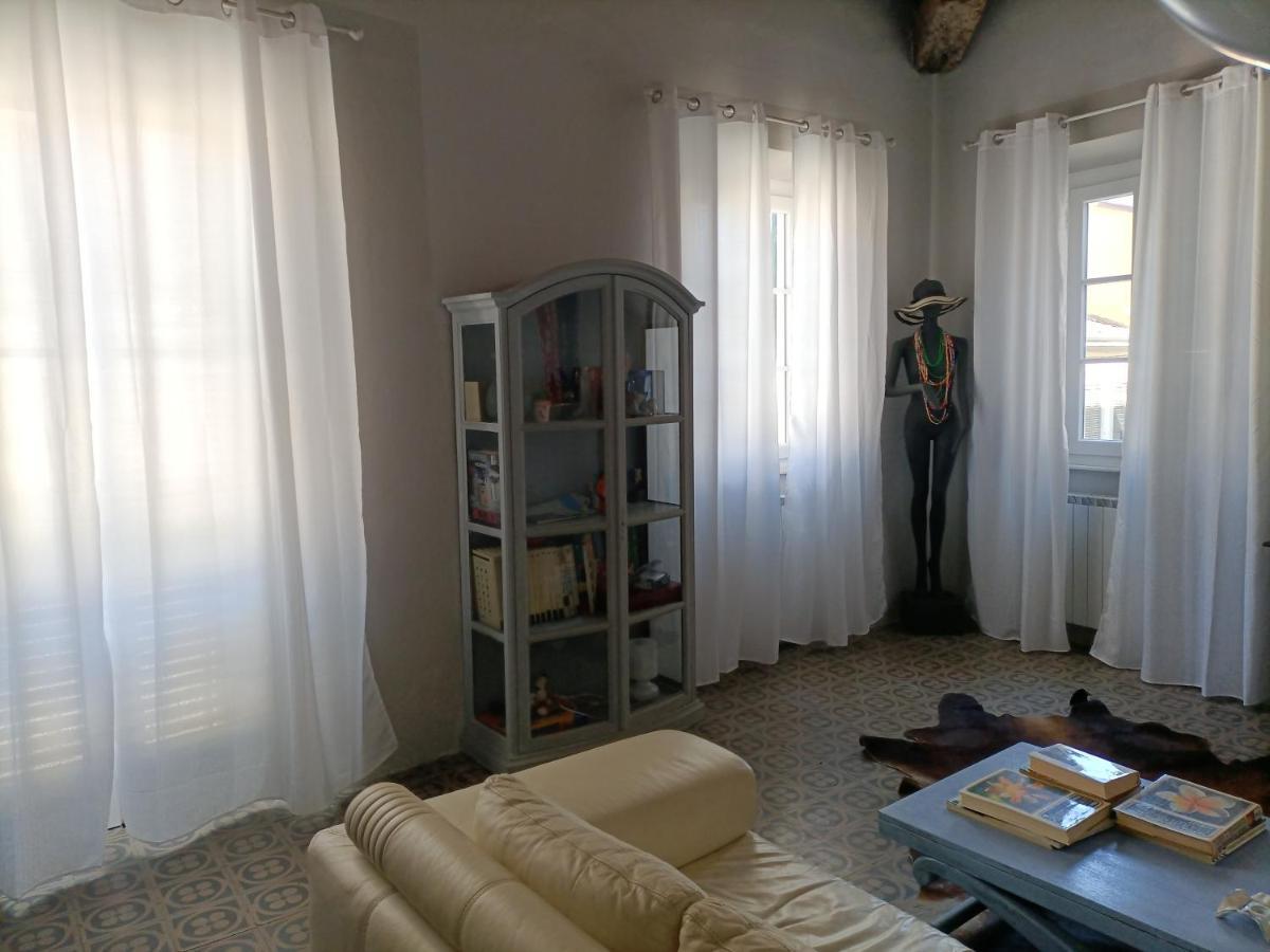 Casa Di Titta Vicino Al Mare Viareggio Exterior foto