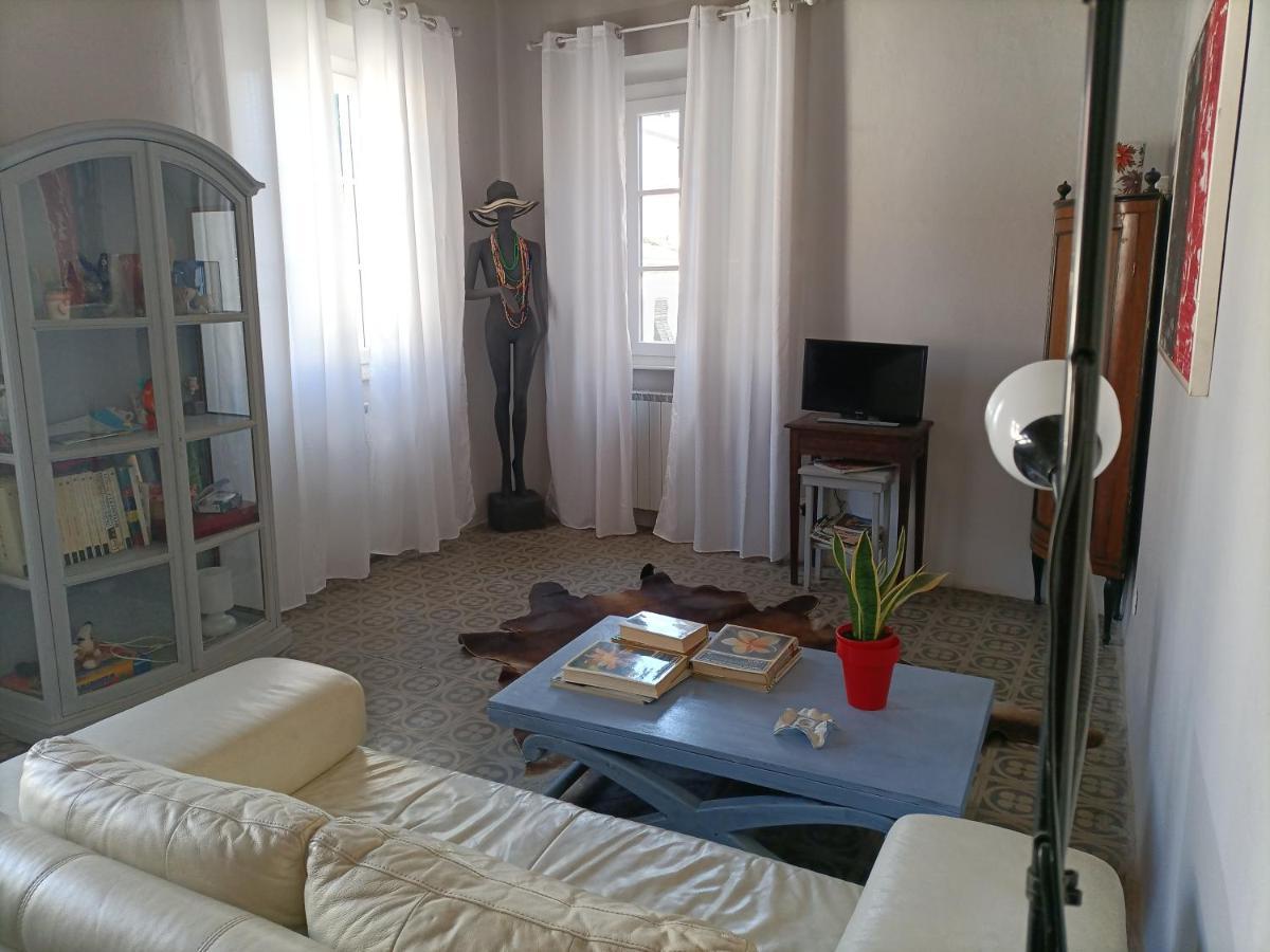 Casa Di Titta Vicino Al Mare Viareggio Exterior foto